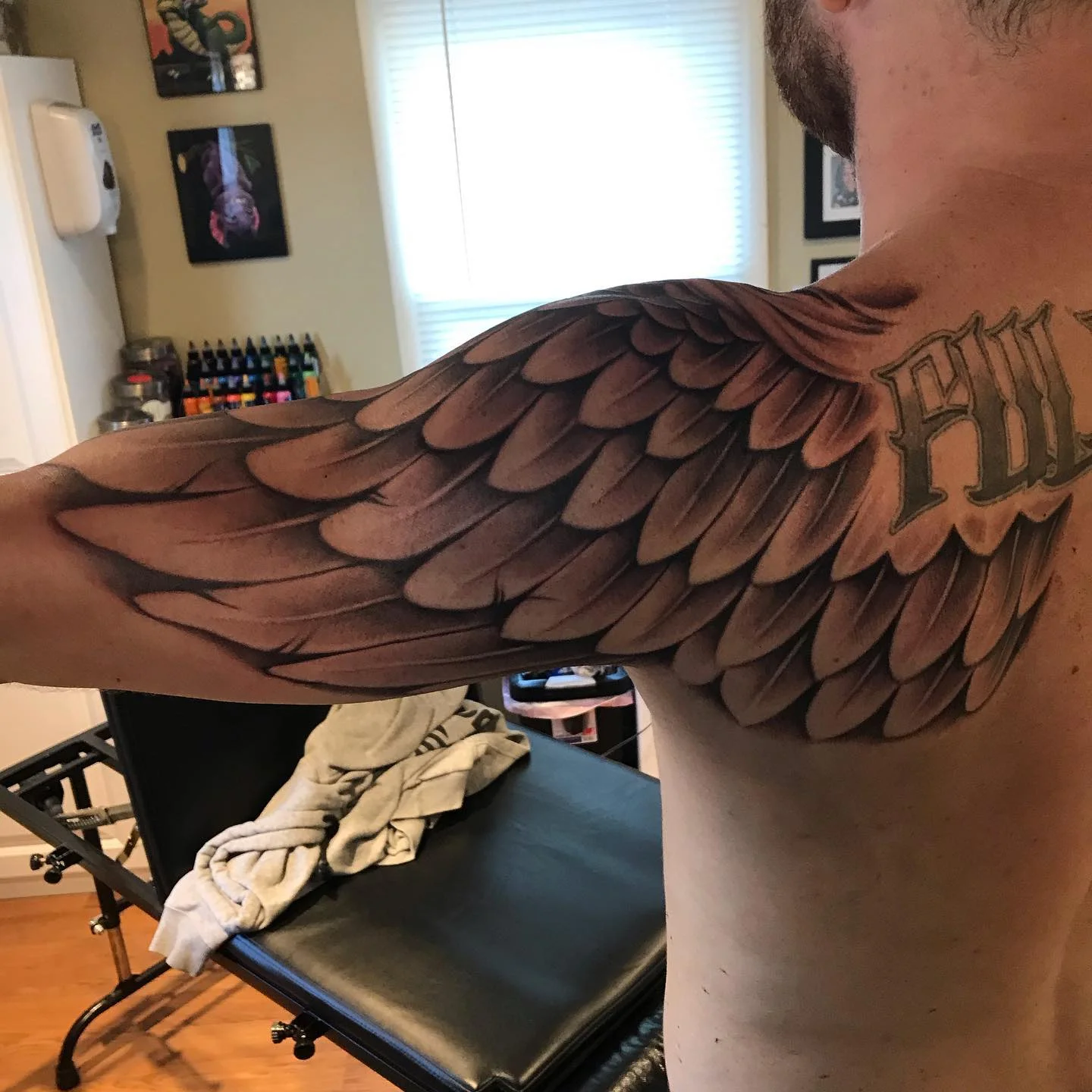 39 Vintage Wing Chest Tattoo Designs for Men [2024 Guide]
